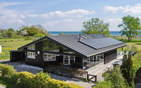 Elba - 100M from the Sea: Piscine, Mobilier De Jardin, Meubles, Recours, Dalle, Eco Hôtel, Ombre, Chaise, Loisir, Biens