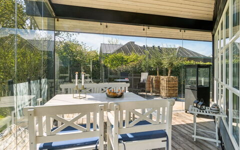 Elba - 100M from the Sea: Piscine, Mobilier De Jardin, Meubles, Recours, Dalle, Eco Hôtel, Ombre, Chaise, Loisir, Biens