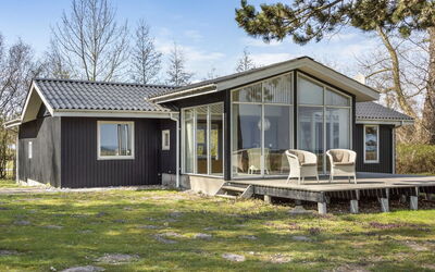 Edvina - 100M from the Sea