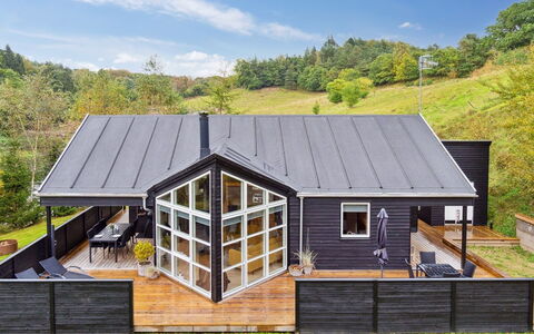 Benno - 2.1Km from the Sea: Bois, Tache De Bois, Planche, Dur, Chalet, Plate-Forme, Siding, Ombre, Parquet, Batiments Jardin