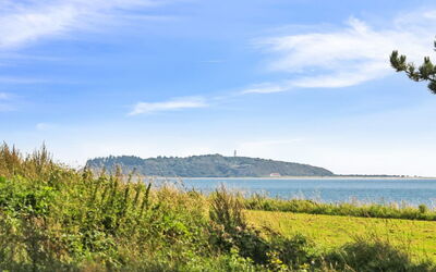 Lilla - 120M from the Sea