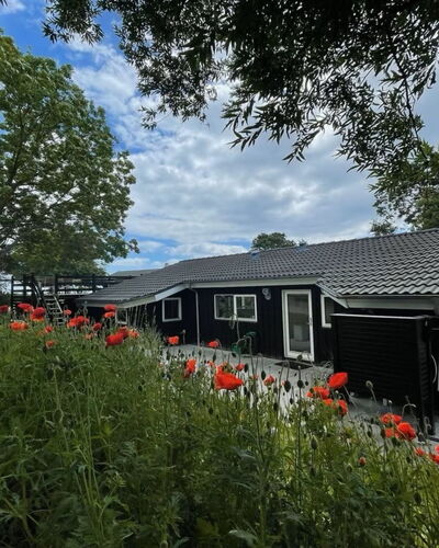 Lilla - 120M from the Sea