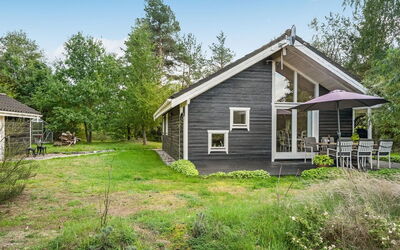 Fiallar - 7.5Km from the Sea