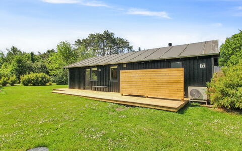 Nette - 300M from the Sea: Meubles, Design Intérieur, Sol, Bois, Sol, Plafond, Parquet, Chaise, Table, Éclairage