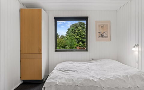 Hila - 900M from the Sea: Mur, Bois, Chambre, Design Intérieur, Plafond, Sol, Lit, Drap De Lit, Literie, Cadre De Lit