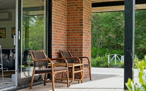 Skjold - 600M from the Sea: Chalet, Domicile, Maison, Toit, Porche, Biens, Siding, Batiments Jardin, Ferme, Cour