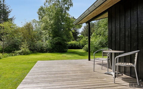 Skjold - 600M from the Sea: Chalet, Domicile, Maison, Toit, Porche, Biens, Siding, Batiments Jardin, Ferme, Cour