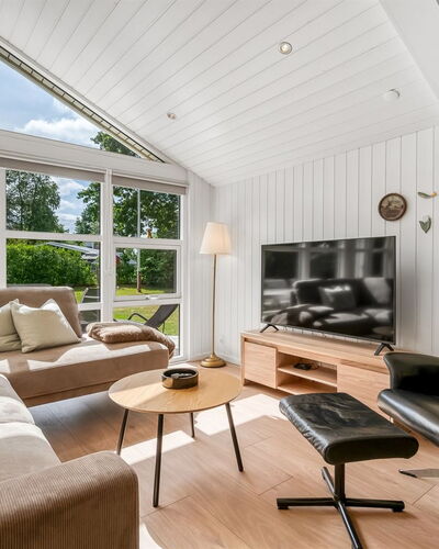 Hermand - 700M from the Sea