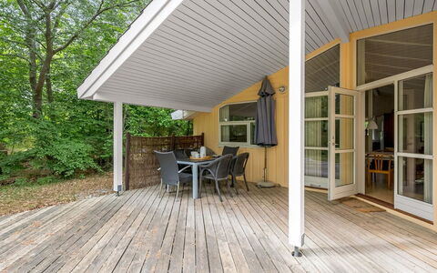 Ros - 350M from the Sea: Bois, Porche, Sol, Sol, Parquet, Plafond, Plate-Forme, Domicile, Dur, Porte