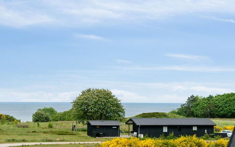Fritze - 400M from the Sea: Piscine, Mobilier De Jardin, Meubles, Recours, Dalle, Eco Hôtel, Ombre, Chaise, Loisir, Biens