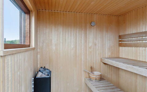 Fritze - 400M from the Sea: Piscine, Mobilier De Jardin, Meubles, Recours, Dalle, Eco Hôtel, Ombre, Chaise, Loisir, Biens