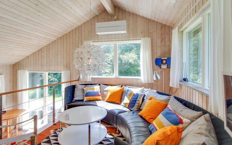 Ernestina - 500M from the Sea: Piscine, Mobilier De Jardin, Meubles, Recours, Dalle, Eco Hôtel, Ombre, Chaise, Loisir, Biens