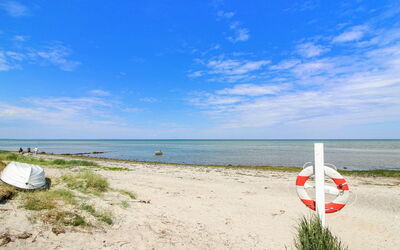 Ernestina - 500M from the Sea
