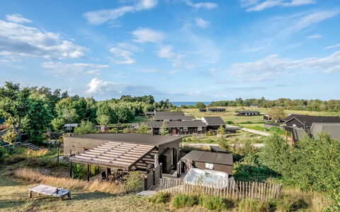 Eila - 400M from the Sea: Herbe, Prairie, Paysage, Écorégion, Plaine, Communauté Des Plantes, Lot Terre, Mobilier De Jardin, Prairie, Formations Arbustives
