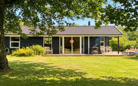 Swale - 500M from the Sea: Architecture, Toit, Domicile, Composite, Daylighting, Siding, Allée