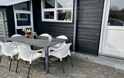 Swale - 500M from the Sea: Architecture, Toit, Domicile, Composite, Daylighting, Siding, Allée