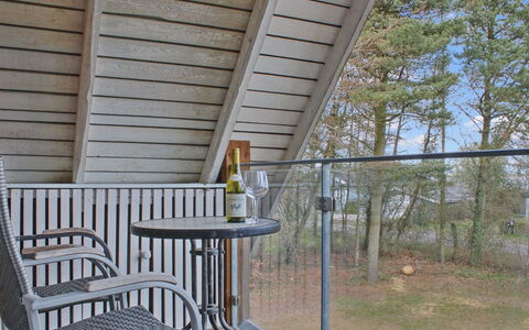 Bendine - 100M to the Fjord: Bois, Dur, Plate-Forme, Tache De Bois, Balcon, Balustrade, Chaise, Siding, Porche, Planche