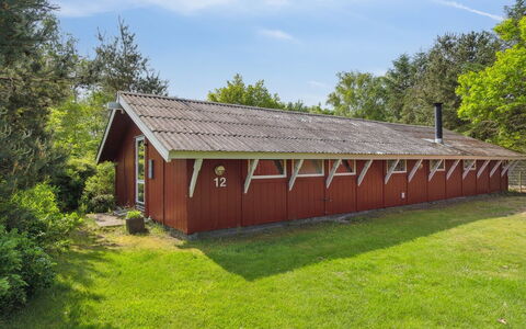 Feliza - from the Sea: Toit, Chalet, Domicile, Ombre, Siding, Ferme, Porche, Structure En Plein Air, Batiments Jardin