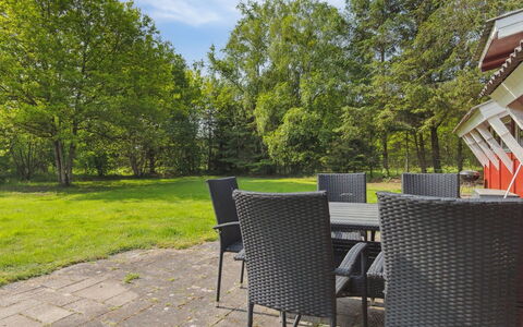 Feliza - from the Sea: Piscine, Mobilier De Jardin, Meubles, Recours, Dalle, Eco Hôtel, Ombre, Chaise, Loisir, Biens