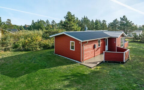 Hilleborg - 100M from the Sea: Maison, Domicile, Zone Résidentielle, Toit, Chalet, Lot Terre, Biens, Cour, Jardin, Siding