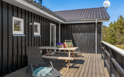Lirim - 50M from the Sea: À Déchaumer, Chalet, Maison, Toit, Domicile, Ferme, Cabane, Biens, Village