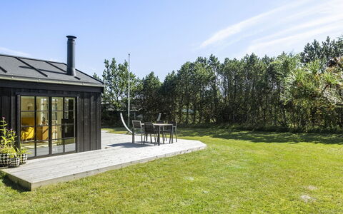 Sheyla - 150M from the Sea: Chalet, Cabanon, Cabane, Ferme, Prairie, Cabane, Grange, Cabane En Rondins, Batiments Jardin