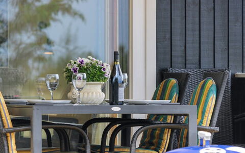 Berndt - 50M from the Sea: Meubles, Design Intérieur, Sol, Bois, Sol, Plafond, Parquet, Chaise, Table, Éclairage