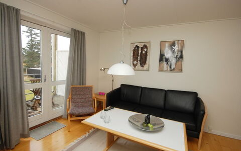 Runhild - 100M from the Sea: Meubles, Design Intérieur, Sol, Sol, Mur, Bois, Canapé, Salon, Parquet, Pièce