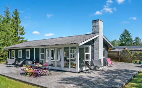 Sighwith - 500M from the Sea