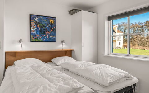 Jyrki - 100M from the Sea: Mur, Bois, Chambre, Lit, Plafond, Design Intérieur, Drap De Lit, Literie, Sol, Cadre De Lit