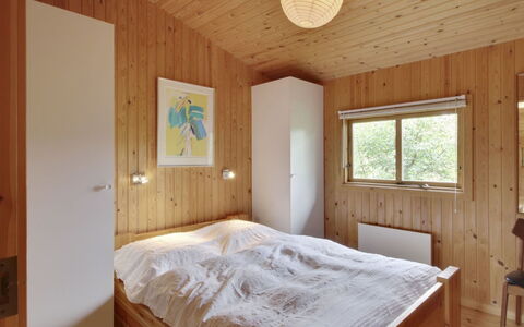 Gerasim - 400M from the Sea: Bois, Design Intérieur, Plafond, Sol, Sol, Chambre, Pièce, Lit, Dur, Domicile