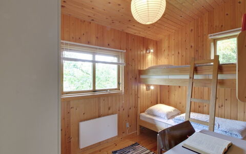 Gerasim - 400M from the Sea: Bois, Plafond, Design Intérieur, Sol, Sol, Chambre, Tache De Bois, Dur, Lit, Pièce