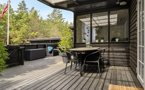 Siljan - from the Sea: Bois, Toit, Maison, Chalet, Porte, Domicile, Siding, Lot Terre, Batiments Jardin, Cabanon