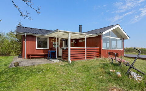 Ingold - 50M from the Sea: Toit, Maison, Lot Terre, Domicile, Chalet, Biens, Batiments Jardin, Ombre, Cabane En Rondins, Aménagement Paysager
