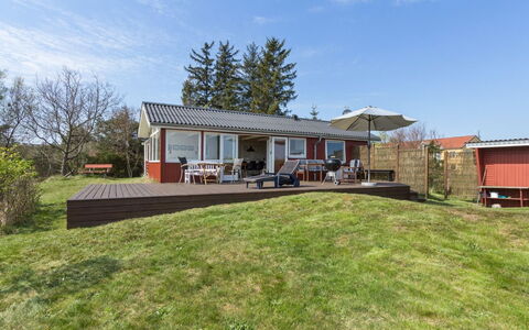 Ingold - 50M from the Sea: Toit, Maison, Lot Terre, Domicile, Chalet, Biens, Batiments Jardin, Ombre, Cabane En Rondins, Aménagement Paysager