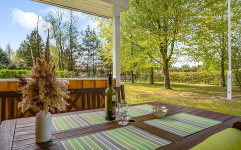 Nico - 1.1Km from the Sea: Maison, Domicile, Toit, Chalet, Biens, Aménagement Paysager, Batiments Jardin, Siding, Ferme