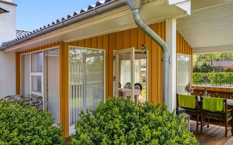 Nico - 1.1Km from the Sea: Maison, Domicile, Toit, Chalet, Biens, Aménagement Paysager, Batiments Jardin, Siding, Ferme