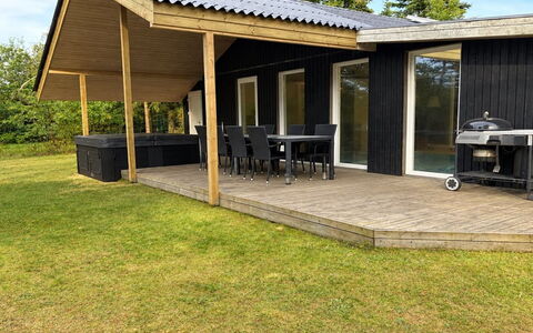 Aud - 300M from the Sea: Piscine, Chaîne De Montagnes, Eco Hôtel, Recours, Biens, Vallée, Villa, Aménagement Paysager, Ville Resort, Arrière-Cour