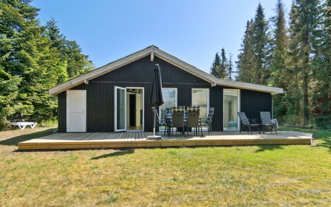 Aud - 300M from the Sea: Piscine, Chaîne De Montagnes, Eco Hôtel, Recours, Biens, Vallée, Villa, Aménagement Paysager, Ville Resort, Arrière-Cour
