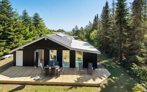 Aud - 300M from the Sea: Domicile, Chalet, Porte, Biens, Ombre, Siding, Dur, Batiments Jardin, Porche, Conception