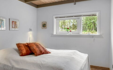 Merte - 300M from the Sea: Mur, Design Intérieur, Lit, Chambre, Bois, Plafond, Sol, Sol, Literie, Drap De Lit