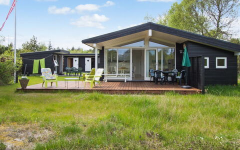 Fleur - 50M from the Sea: Bois, Tache De Bois, Planche, Dur, Chalet, Plate-Forme, Siding, Ombre, Parquet, Batiments Jardin