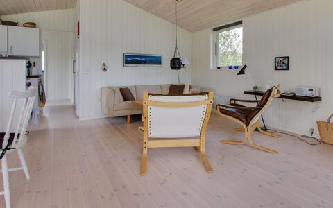 Fleur - 50M from the Sea: Bois, Tache De Bois, Planche, Dur, Chalet, Plate-Forme, Siding, Ombre, Parquet, Batiments Jardin