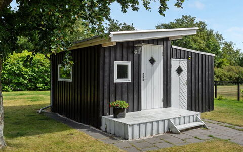 Sigfred - 1.5Km from the Sea: Bois, Porte, Cabanon, Batiments Jardin, Siding, Planche, Dur, Arrière-Cour, Jardin, Structure En Plein Air