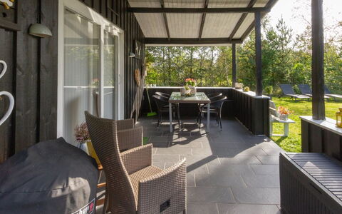 Ditleif - 400M from the Sea: Bois, Tache De Bois, Planche, Dur, Chalet, Plate-Forme, Siding, Ombre, Parquet, Batiments Jardin