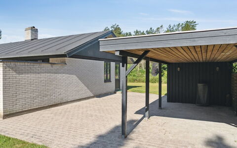 Henny - 1.5Km from the Sea: Piscine, Mobilier De Jardin, Meubles, Recours, Dalle, Eco Hôtel, Ombre, Chaise, Loisir, Biens