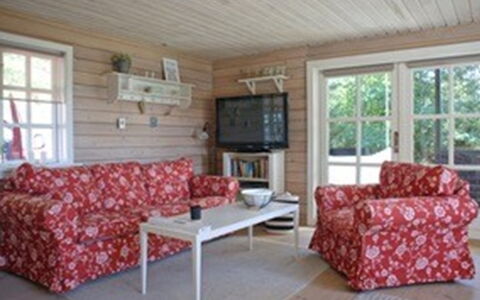 Gaetana - 1.6Km from the Sea: Meubles, Bois, Canapé, Plafond, Sol, Design Intérieur, Sol, Salon, Chalet, Domicile