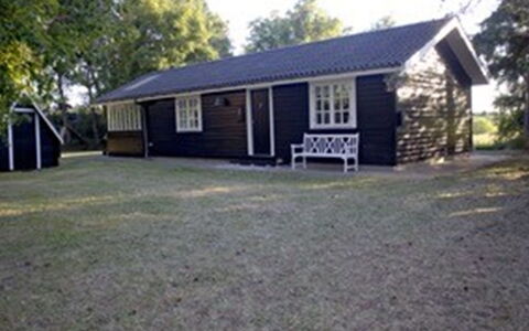 Gaetana - 1.6Km from the Sea: Chalet, Toit, Maison, Domicile, Batiments Jardin, Arrière-Cour, Siding, Cour, Pelouse, Ombre