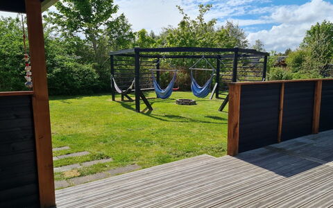 Matz - 350M from the Sea: Meubles, Design Intérieur, Sol, Bois, Sol, Plafond, Parquet, Chaise, Table, Éclairage