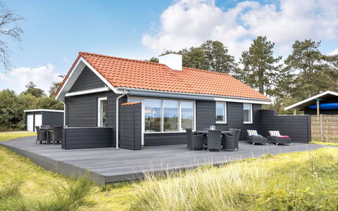 Mumme - 100M from the Sea: Domicile, Chalet, Siding, Porche, Batiments Jardin